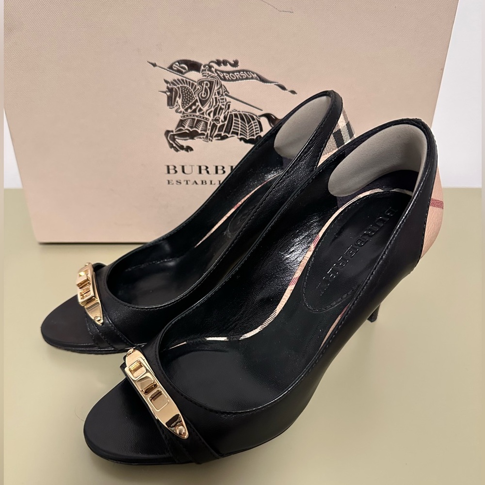 Burberry black open toes heels with gold buckle accents Size 5